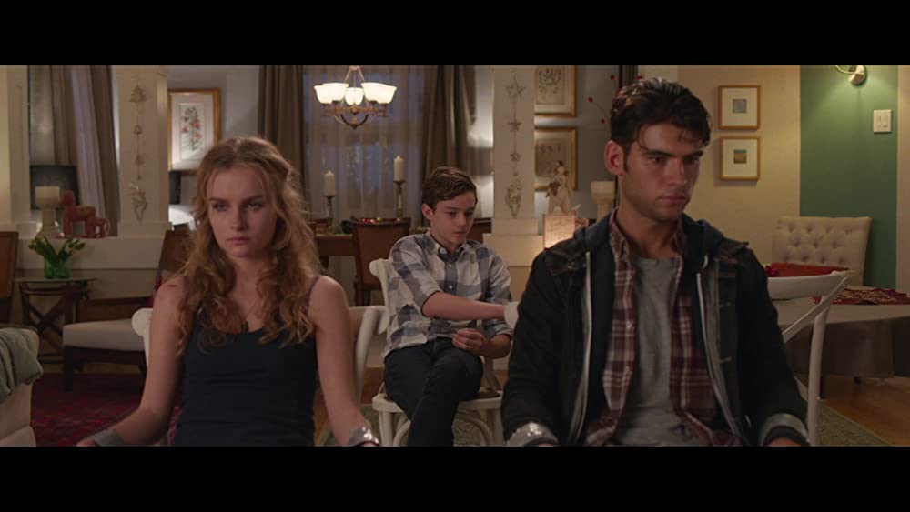 ベター・ウォッチ・アウト: クリスマスの侵略者の画像