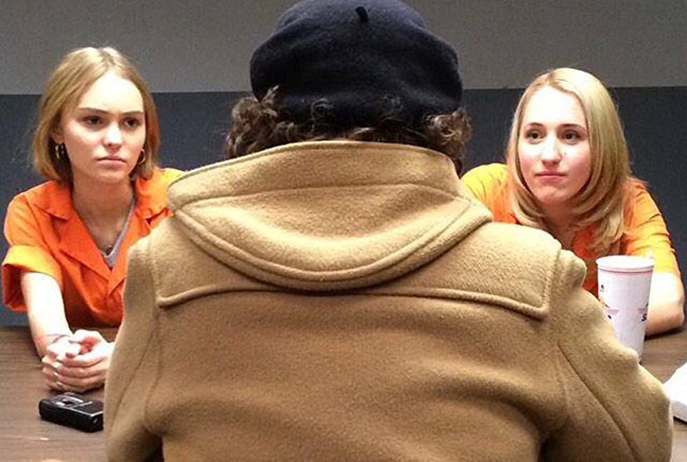 コンビニ・ウォーズ バイトJK VS ミニナチ軍団の画像