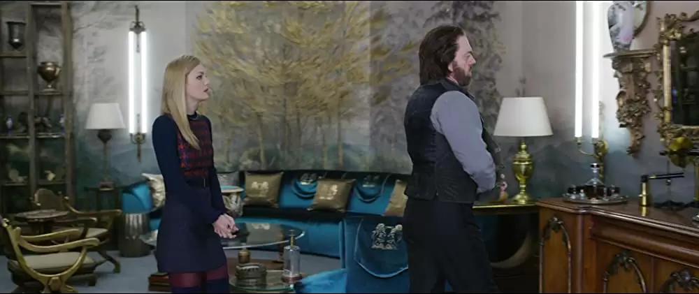 「移動都市／モータル・エンジン」ヒューゴ・ウィービング & レイラ・ジョージの画像