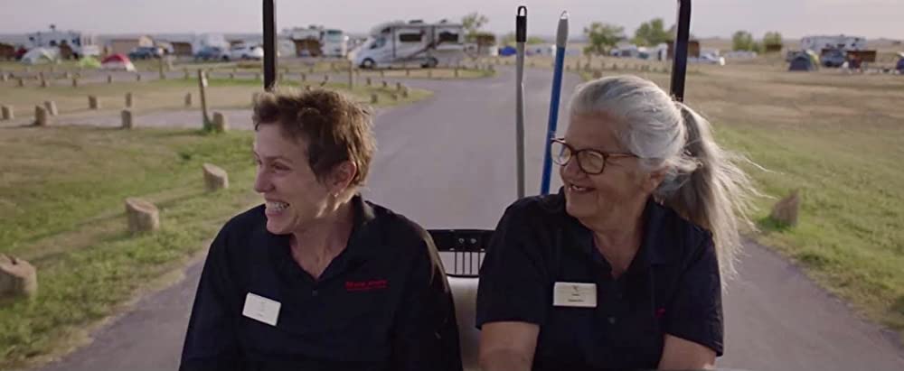 「ノマドランド」フランシス・マクドーマンド & リンダ・メイの画像