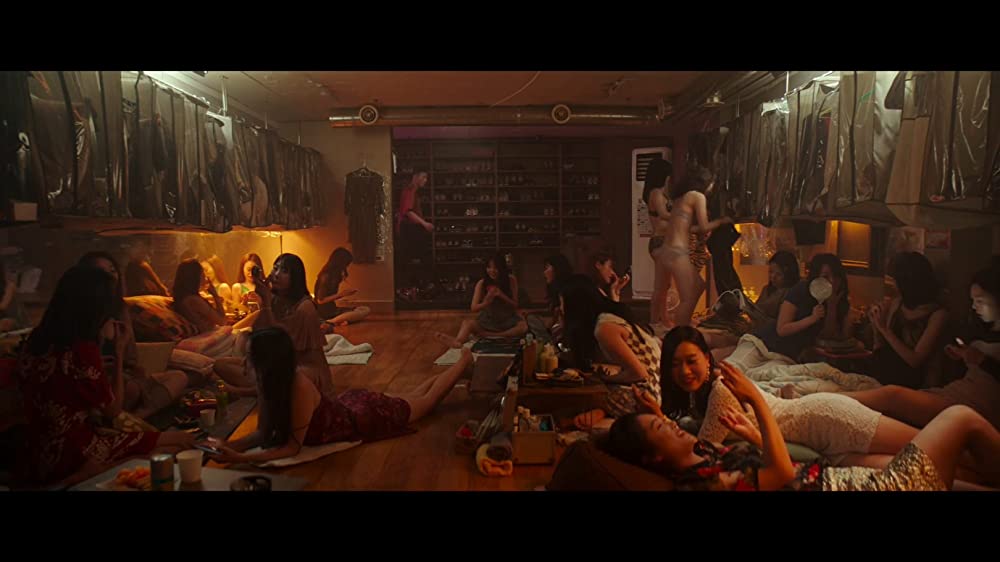 藁にもすがる獣たちの画像