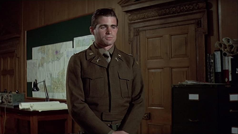 鷲は舞いおりたの画像