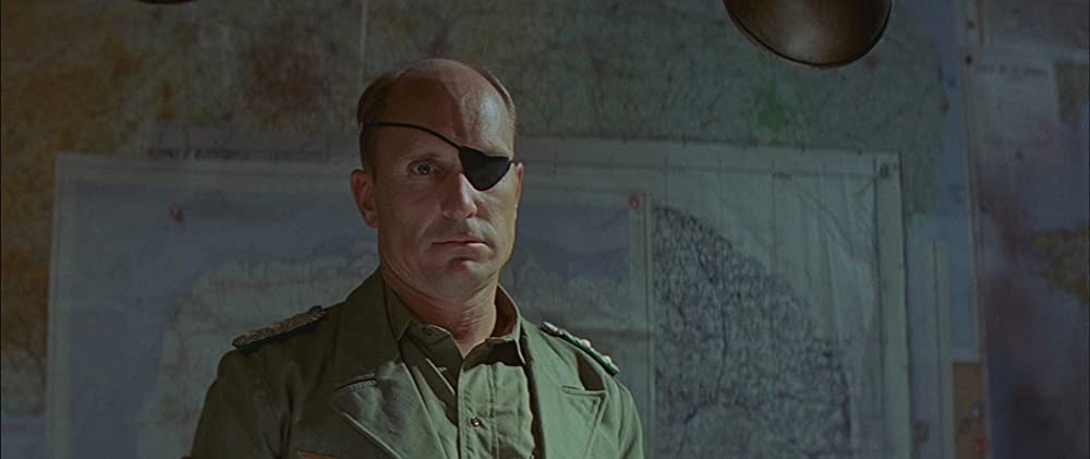 鷲は舞いおりたの画像