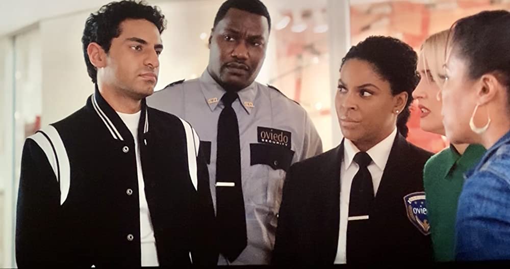 「コスメティック・ウォー わたしたちがbossよ！」ローズ・バーン & ティファニー・ハディッシュ & カラン・ソーニの画像