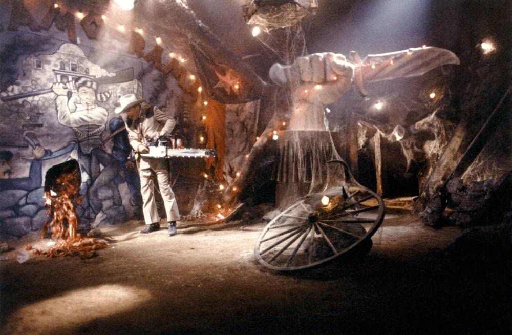 「悪魔のいけにえ2」デニス・ホッパーの画像