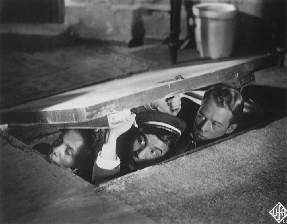 嘆きの天使の画像