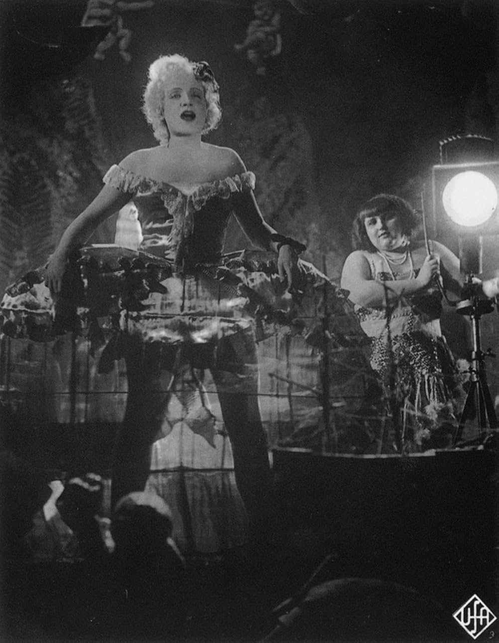 嘆きの天使の画像