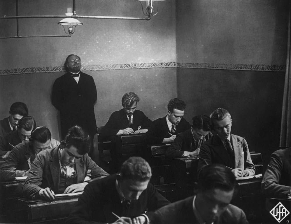 嘆きの天使の画像