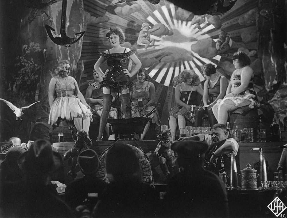 嘆きの天使の画像