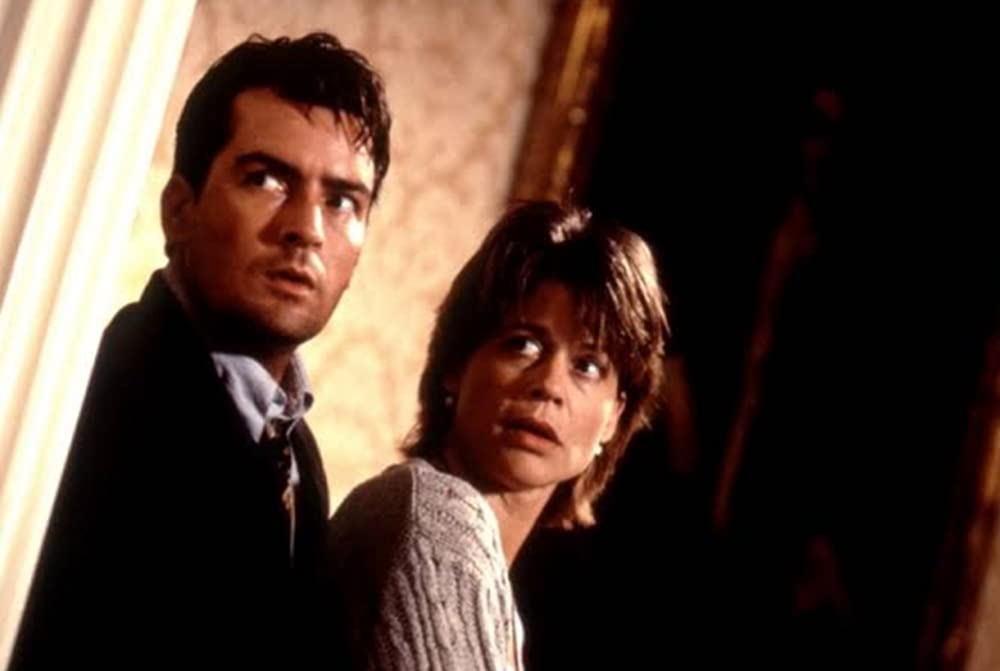 「ザ・ターゲット」リンダ・ハミルトン & チャーリー・シーンの画像