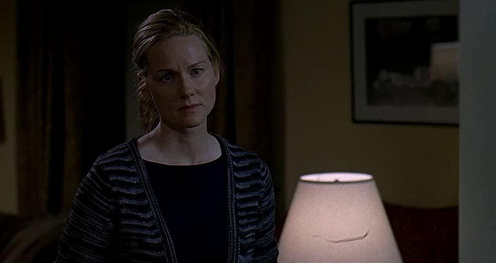 「アメリカを売った男」ローラ・リニーの画像