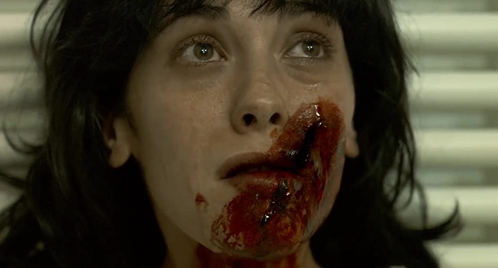 「屋敷女」Alysson Paradisの画像