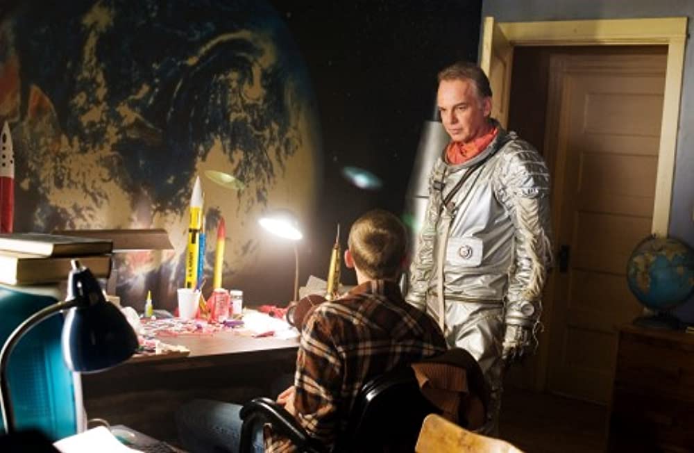 アストロノーツ・ファーマー／庭から昇ったロケット雲の画像