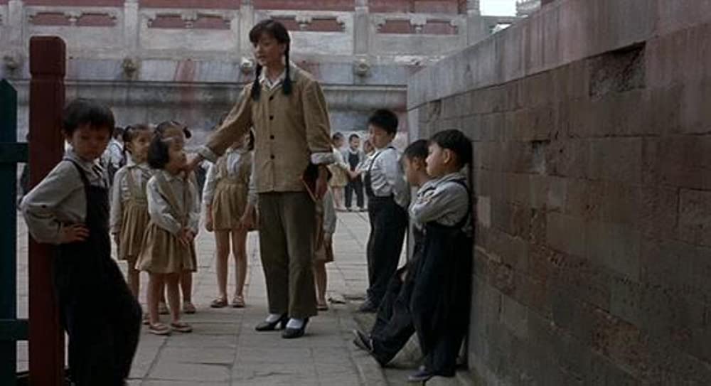 小さな赤い花の画像