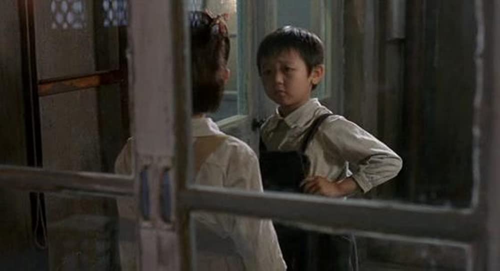 小さな赤い花の画像