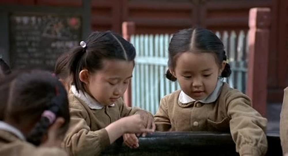 小さな赤い花の画像