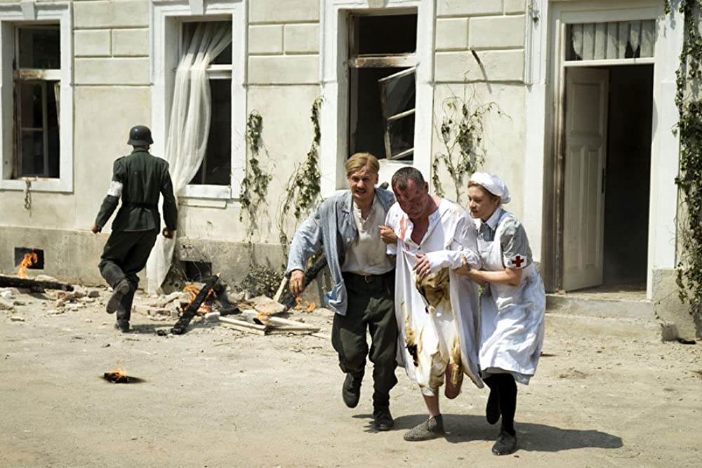 英国王給仕人に乾杯！の画像