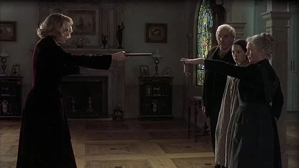 「アザーズ」ニコール・キッドマン & フィオヌラ・フラナガン & エレイン・キャシディ & エリック・サイクスの画像