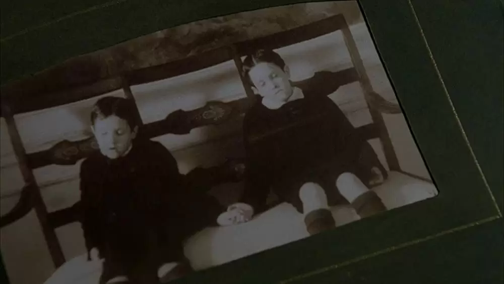 「アザーズ」の画像