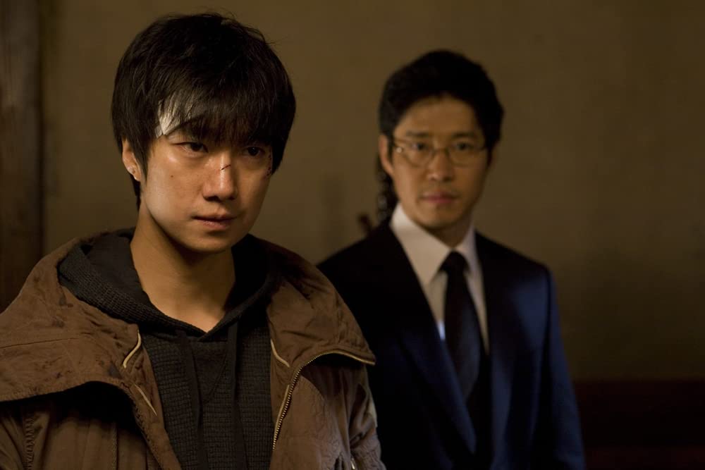 黒く濁る村の画像