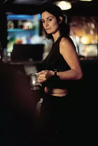 「メメント」キャリー＝アン・モスの画像