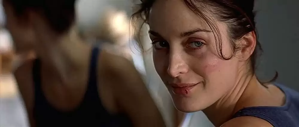 「メメント」キャリー＝アン・モスの画像