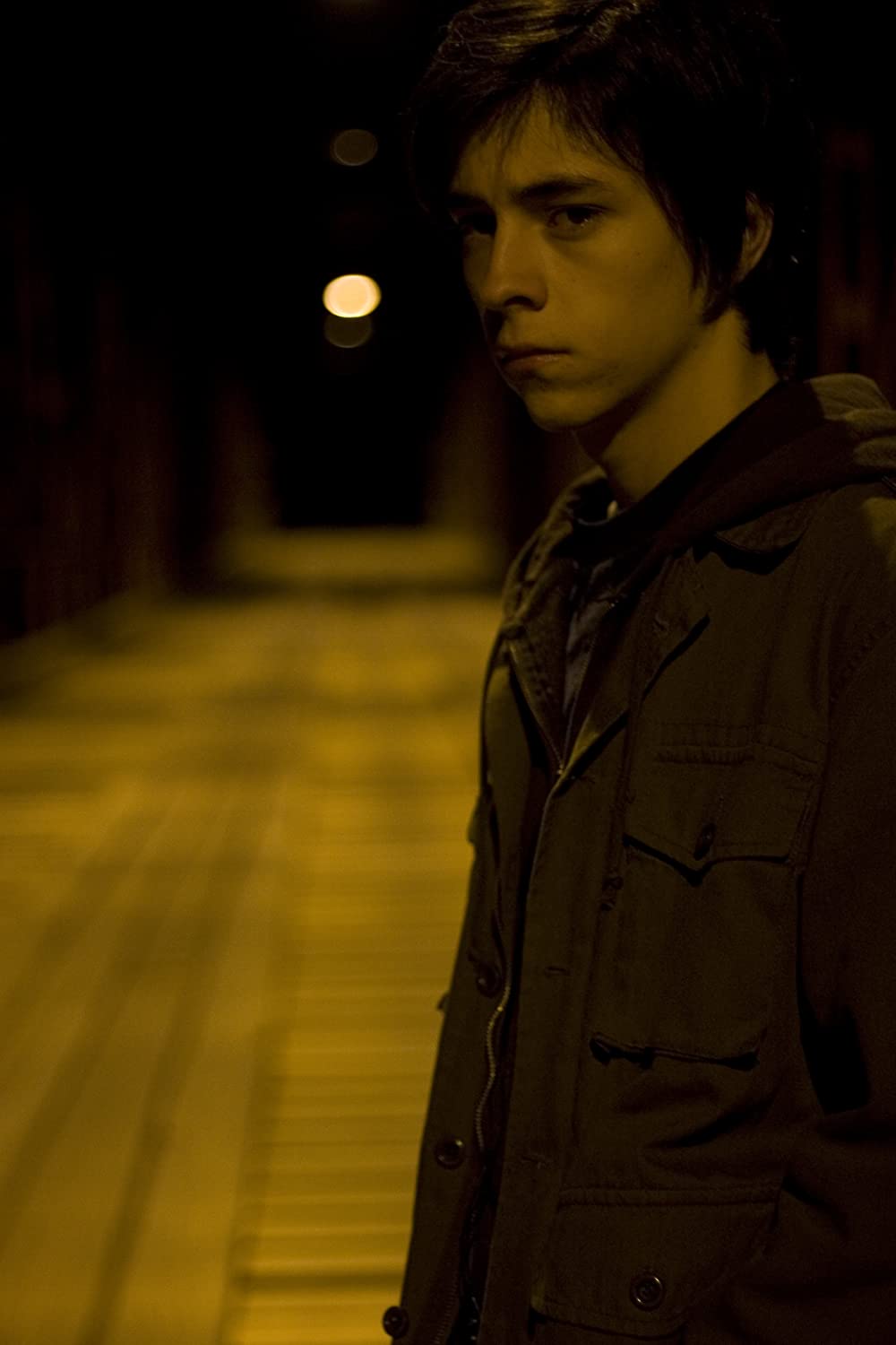 名前のない少年、脚のない少女の画像