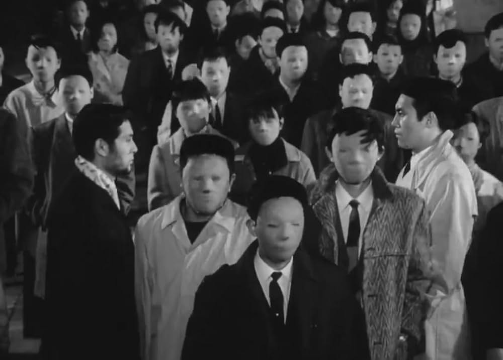 他人の顔の画像