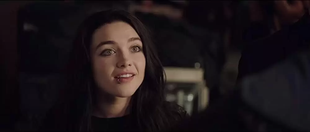 「ファイティング・ファミリー」ドウェイン・ジョンソン & フローレンス・ピューの画像