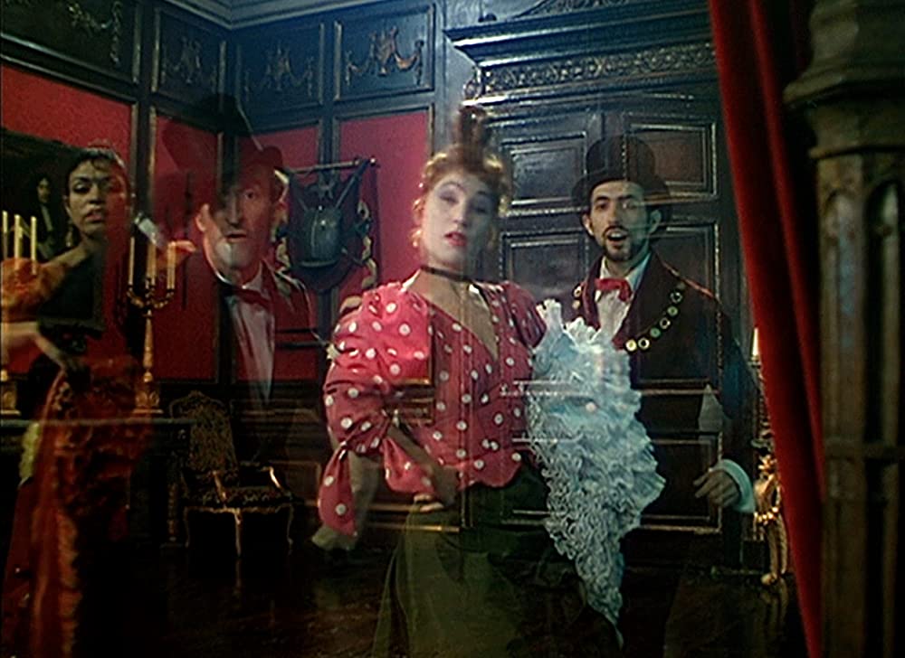 赤い風車の画像