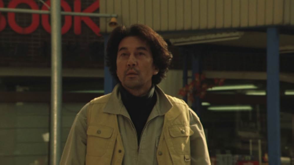 赤い橋の下のぬるい水の画像