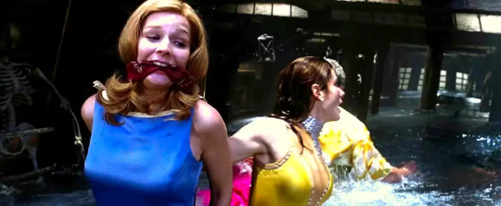 「デンジャラス・ビューティー2」サンドラ・ブロック & ヘザー・バーンズの画像