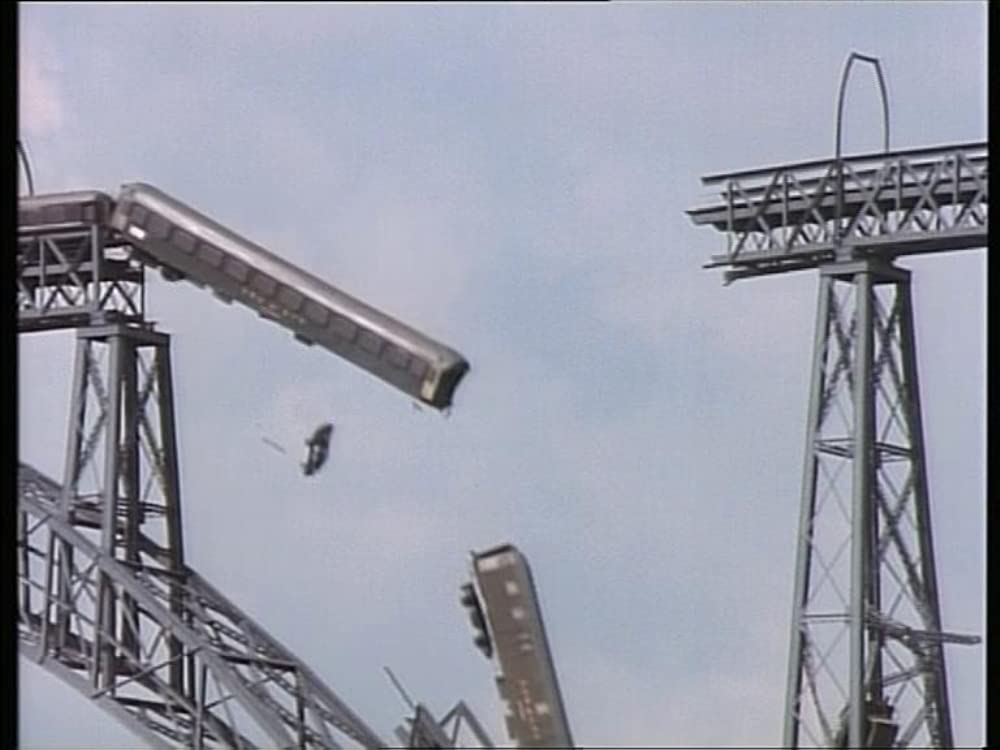 カサンドラ・クロスの画像