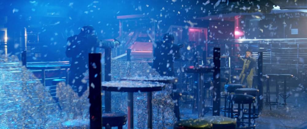 ヒーロー・ネバー・ダイの画像