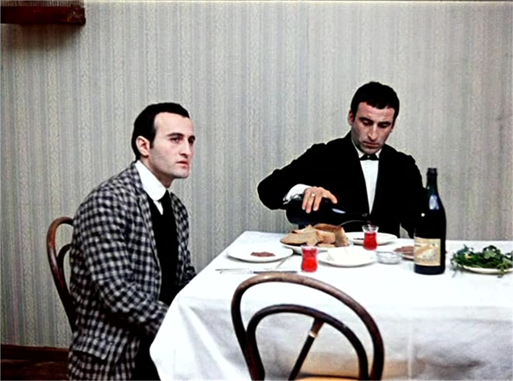 放浪の画家 ピロスマニの画像