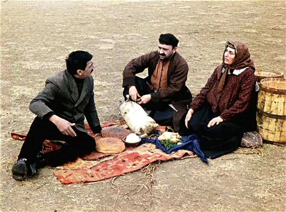 放浪の画家 ピロスマニの画像