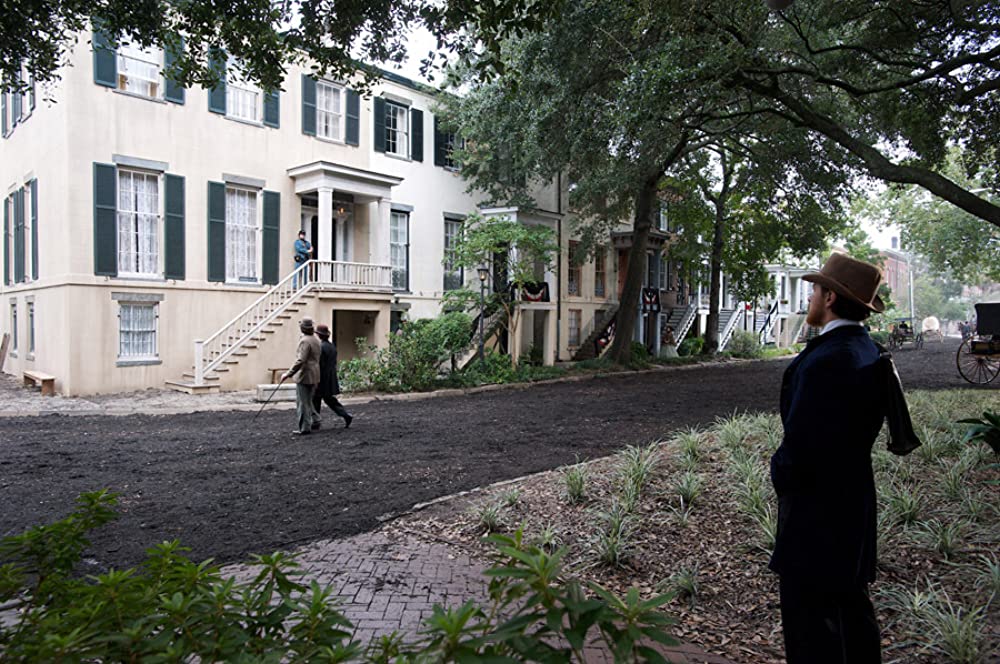 声をかくす人の画像