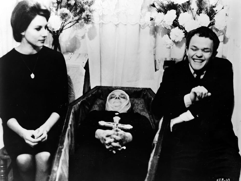 ポケットの中の握り拳の画像