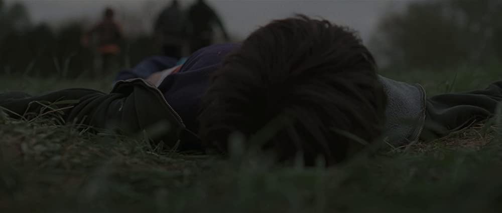 闇を生きる男の画像