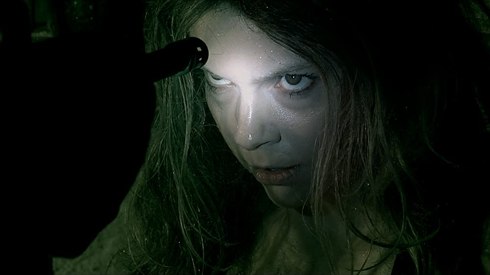 テール しっぽのある美女の画像