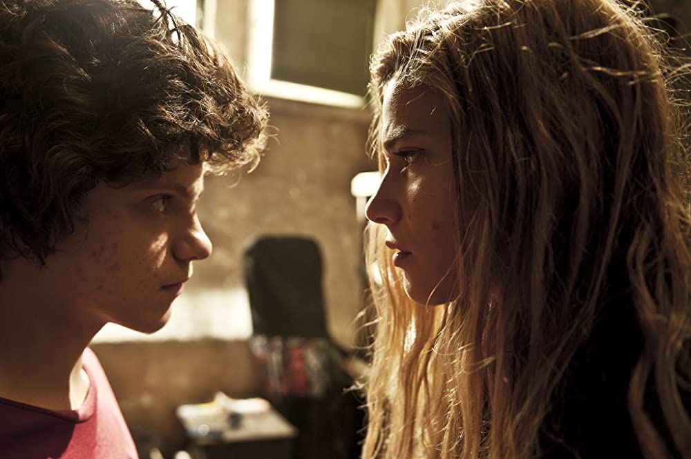 孤独な天使たちの画像