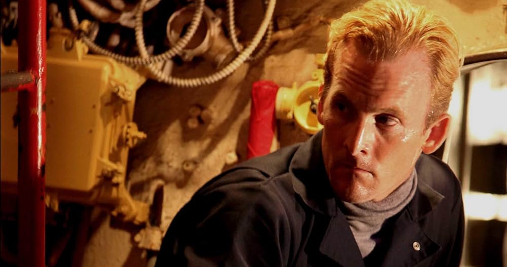 「ファントム 開戦前夜」の画像