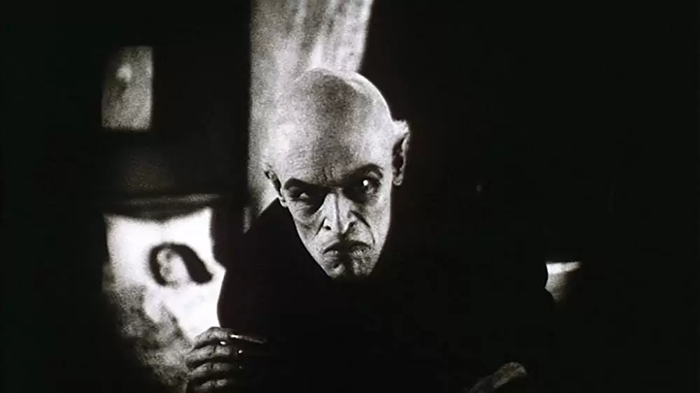 「シャドウ・オブ・ヴァンパイア」ウィレム・デフォー & キャサリン・マコーマックの画像