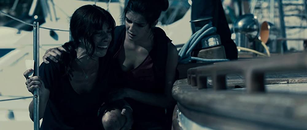 「ザ・エンド」マリベル・ベルドゥ & クララ・ラゴの画像