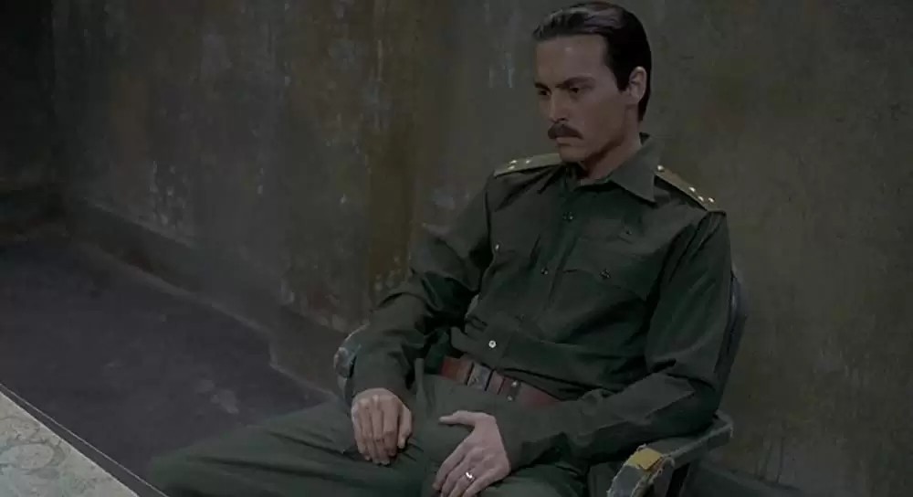 「夜になるまえに」ジョニー・デップの画像