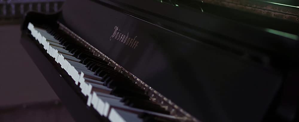 グランドピアノ 狙われた黒鍵の画像