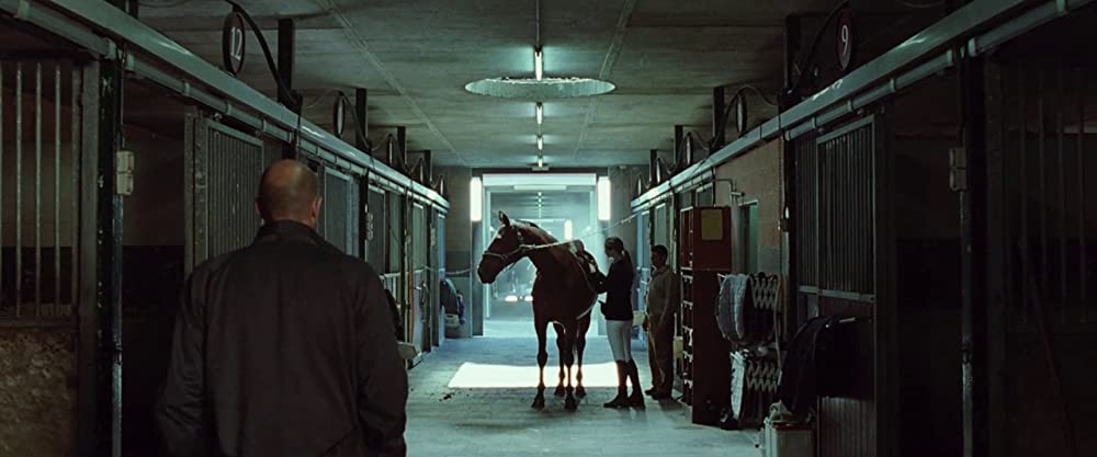 「記憶探偵と鍵のかかった少女」マーク・ストロングの画像