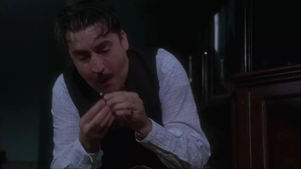 「ショコラ」アルフレッド・モリーナの画像