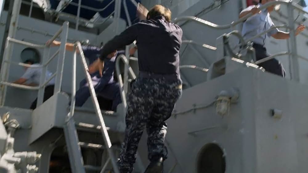 メガ・シャーク VS メカ・シャークの画像