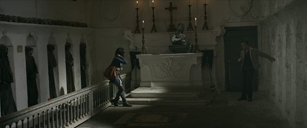 モンスター 変身する美女の画像